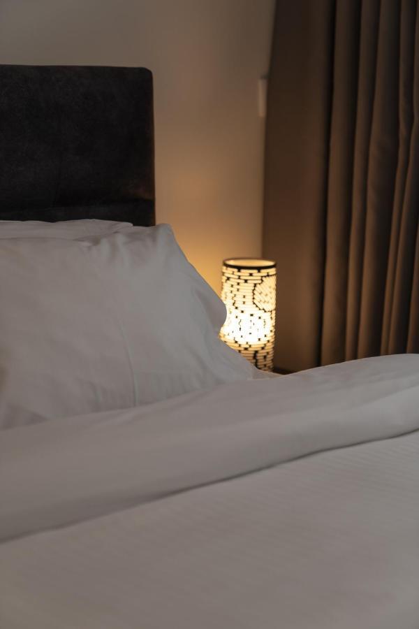 Dema Luxury Suites - Perikleous E8 Athene Buitenkant foto