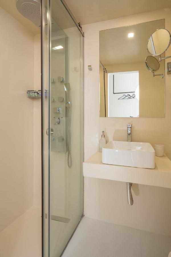 Dema Luxury Suites - Perikleous E8 Athene Buitenkant foto