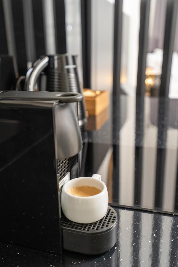 Dema Luxury Suites - Perikleous E8 Athene Buitenkant foto