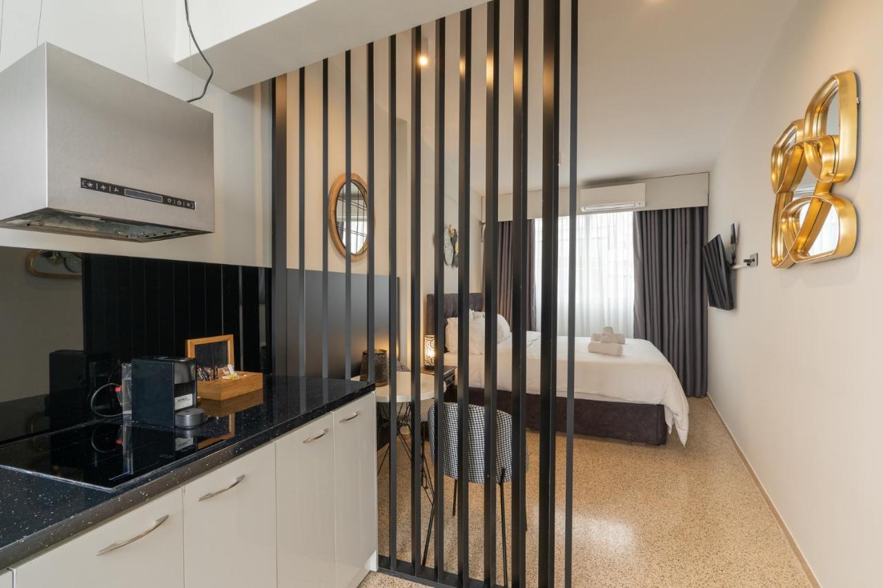 Dema Luxury Suites - Perikleous E8 Athene Buitenkant foto