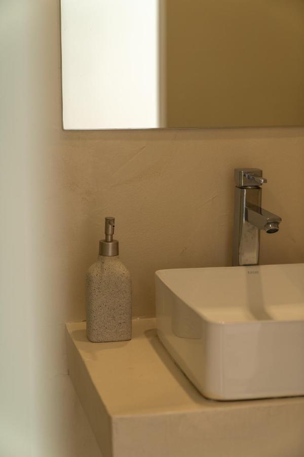 Dema Luxury Suites - Perikleous E8 Athene Buitenkant foto