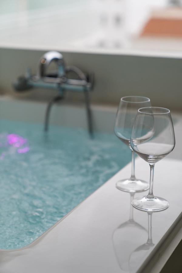 Dema Luxury Suites - Perikleous E8 Athene Buitenkant foto